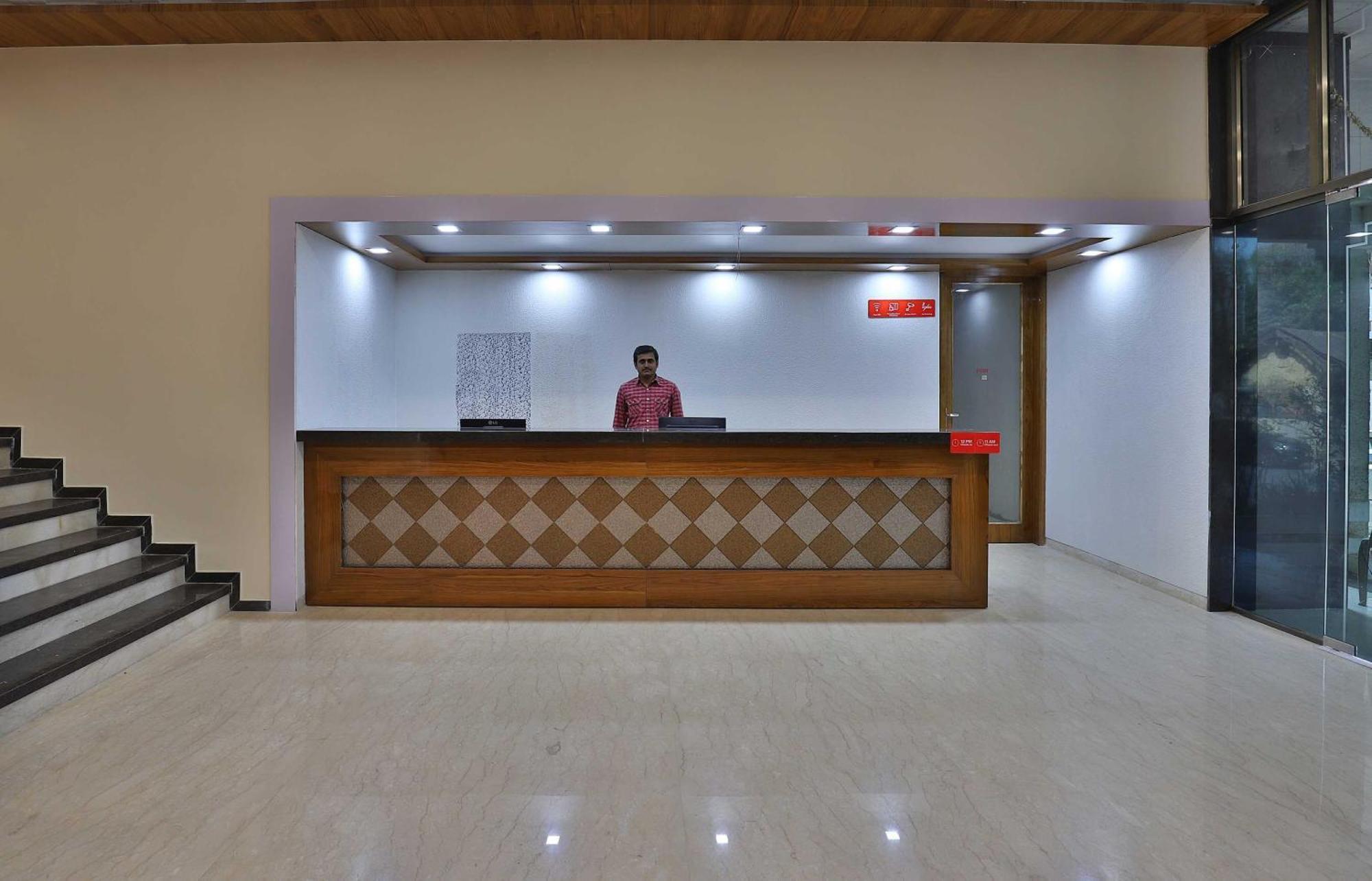 Hotel Collection O Panchsheel à Vadodara Extérieur photo